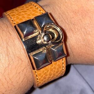 Fashion Tan  Lock Faux Leather Gold Hardware Bracelet